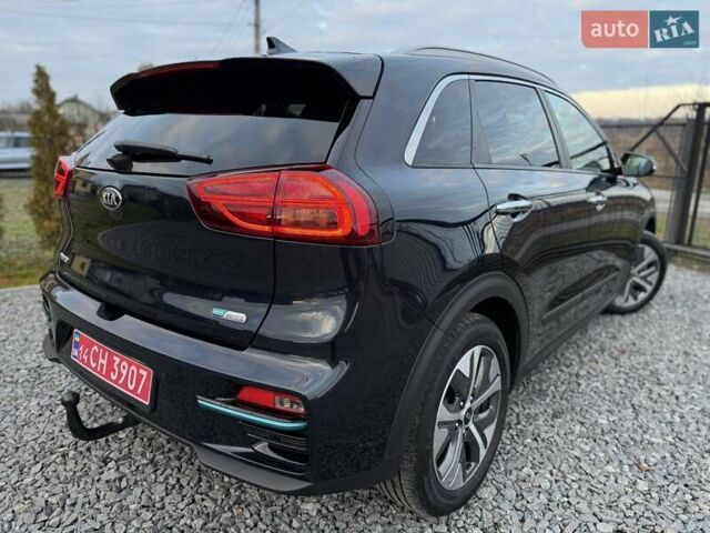 Синій Кіа Niro, об'ємом двигуна 0 л та пробігом 81 тис. км за 19350 $, фото 41 на Automoto.ua