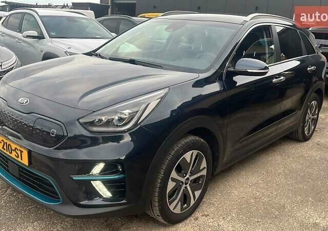 Синий Киа Niro, объемом двигателя 0 л и пробегом 173 тыс. км за 18700 $, фото 24 на Automoto.ua