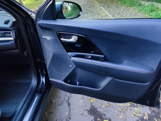 Синій Кіа Niro, об'ємом двигуна 0 л та пробігом 136 тис. км за 19480 $, фото 11 на Automoto.ua