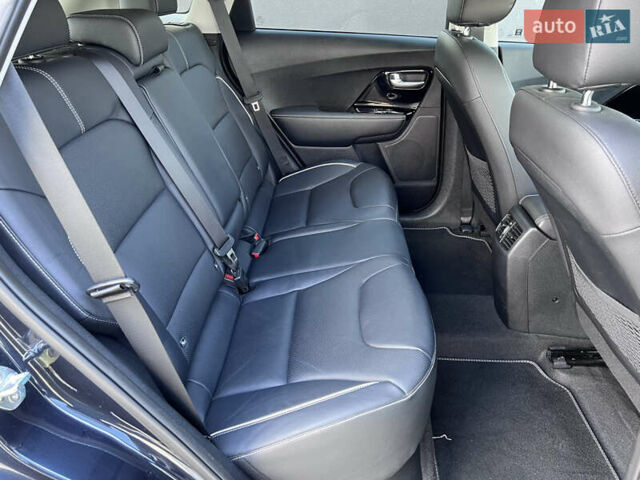 Синий Киа Niro, объемом двигателя 0 л и пробегом 126 тыс. км за 18548 $, фото 33 на Automoto.ua