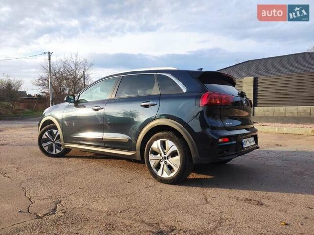 Синій Кіа Niro, об'ємом двигуна 0 л та пробігом 120 тис. км за 19890 $, фото 6 на Automoto.ua