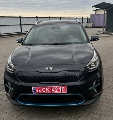 Синій Кіа Niro, об'ємом двигуна 0 л та пробігом 135 тис. км за 18750 $, фото 7 на Automoto.ua