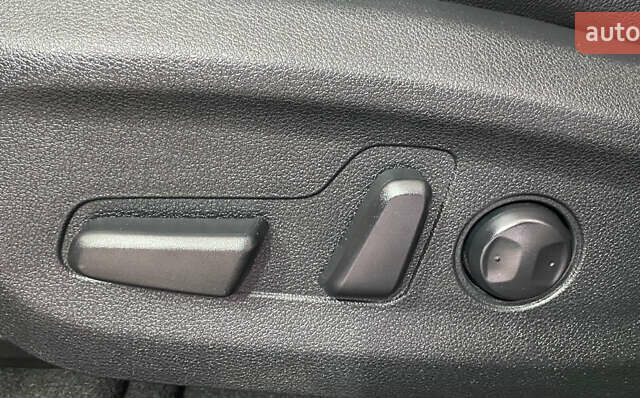 Синій Кіа Niro, об'ємом двигуна 0 л та пробігом 101 тис. км за 20950 $, фото 7 на Automoto.ua