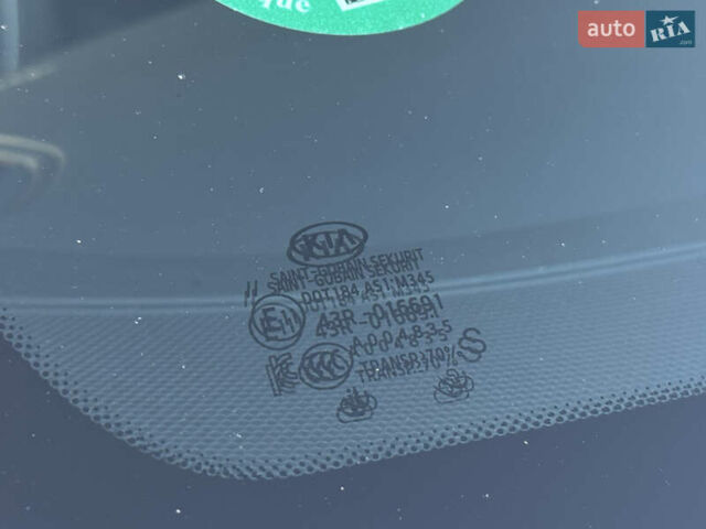 Синий Киа Niro, объемом двигателя 0 л и пробегом 130 тыс. км за 18900 $, фото 53 на Automoto.ua