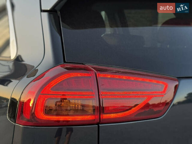 Синий Киа Niro, объемом двигателя 0 л и пробегом 130 тыс. км за 18900 $, фото 48 на Automoto.ua