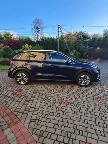 Синий Киа Niro, объемом двигателя 0 л и пробегом 148 тыс. км за 19300 $, фото 7 на Automoto.ua