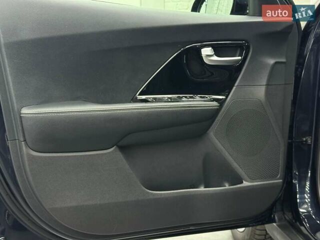 Синий Киа Niro, объемом двигателя 0 л и пробегом 90 тыс. км за 18427 $, фото 11 на Automoto.ua