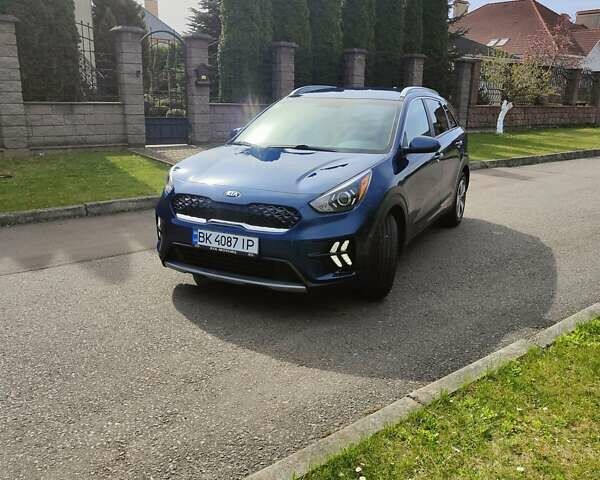 Кіа Niro 2020 у Рівному на Automoto.ua Синій Кіа Niro, об'ємом двигуна 1.58 л та пробігом 22 тис. км за 22000 $, фото 9 на Automoto.ua