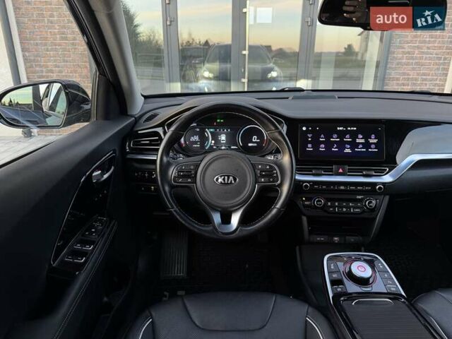 Синий Киа Niro, объемом двигателя 0 л и пробегом 90 тыс. км за 20800 $, фото 44 на Automoto.ua