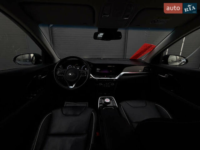 Синий Киа Niro, объемом двигателя 0 л и пробегом 135 тыс. км за 18999 $, фото 52 на Automoto.ua