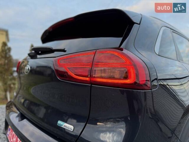 Синій Кіа Niro, об'ємом двигуна 0 л та пробігом 81 тис. км за 19350 $, фото 42 на Automoto.ua