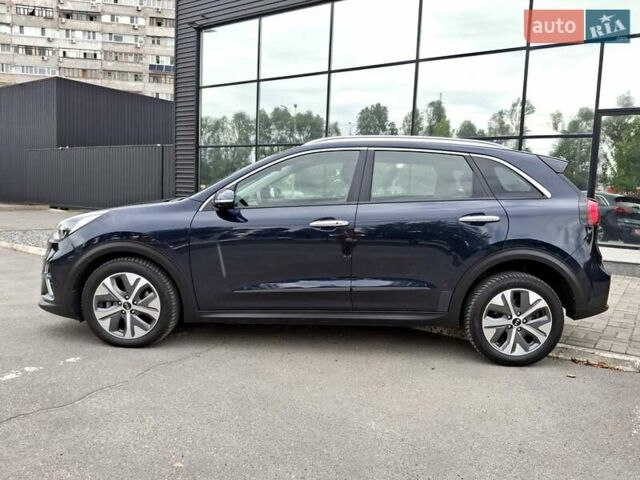 Синий Киа Niro, объемом двигателя 0 л и пробегом 146 тыс. км за 18500 $, фото 12 на Automoto.ua