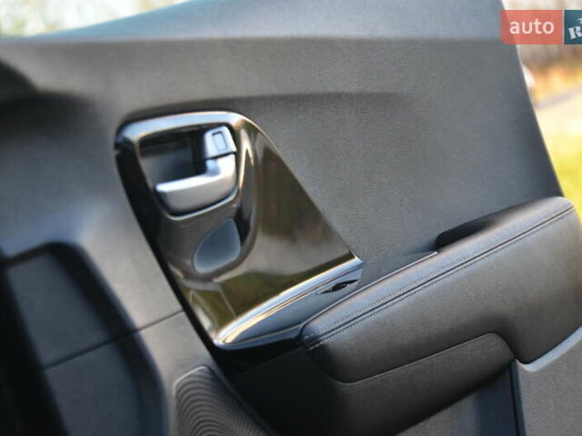 Синий Киа Niro, объемом двигателя 0 л и пробегом 79 тыс. км за 19333 $, фото 42 на Automoto.ua