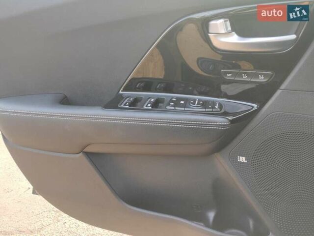 Синій Кіа Niro, об'ємом двигуна 0 л та пробігом 120 тис. км за 19890 $, фото 29 на Automoto.ua