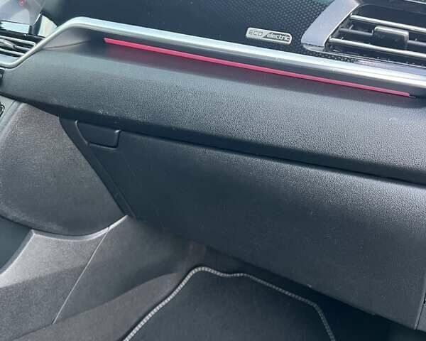 Киа Niro 2020 в Луцке на Automoto.ua Синий Киа Niro, объемом двигателя 0 л и пробегом 119 тыс. км за 19999 $, фото 39 на Automoto.ua