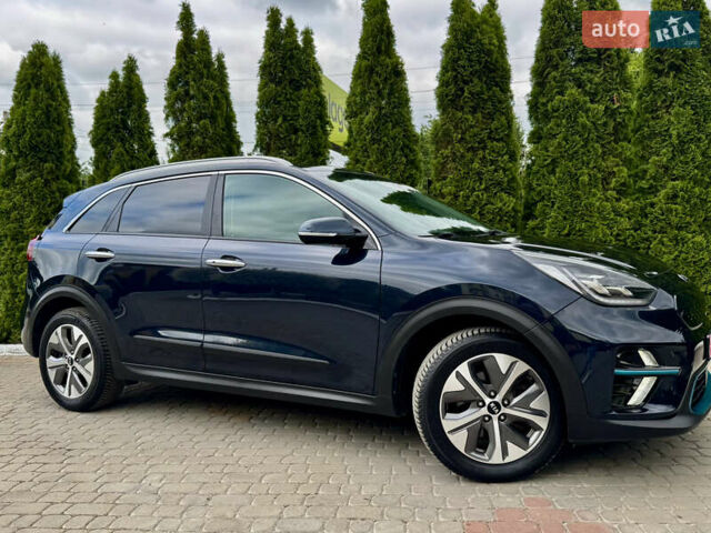 Синий Киа Niro, объемом двигателя 0 л и пробегом 88 тыс. км за 17999 $, фото 9 на Automoto.ua