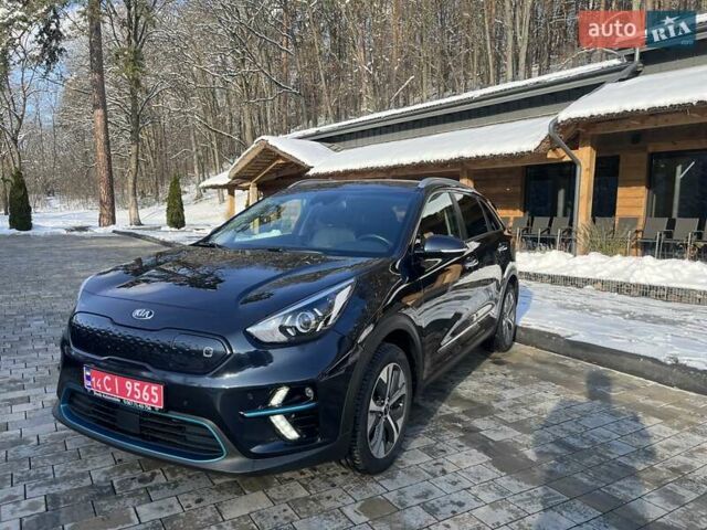 Синій Кіа Niro, об'ємом двигуна 0 л та пробігом 84 тис. км за 18500 $, фото 6 на Automoto.ua