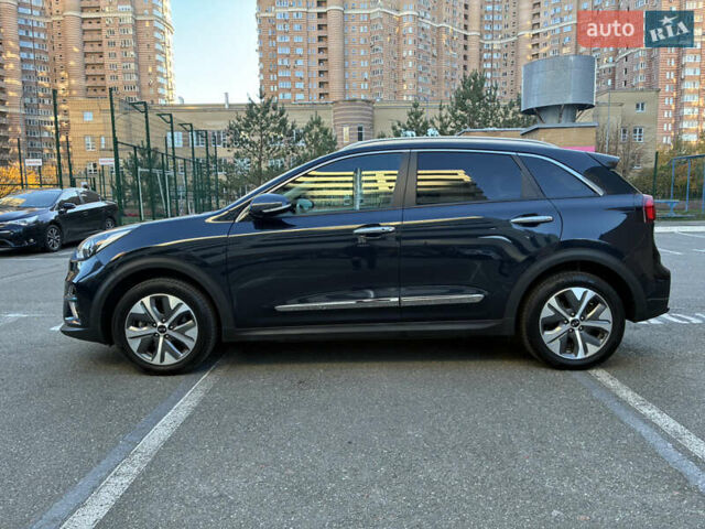 Киа Niro 2020 в Киеве на Automoto.ua Синий Киа Niro, объемом двигателя 0 л и пробегом 131 тыс. км за 17999 $, фото 7 на Automoto.ua