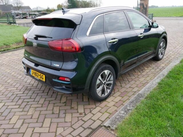 Синий Киа Niro, объемом двигателя 0 л и пробегом 71 тыс. км за 19796 $, фото 3 на Automoto.ua