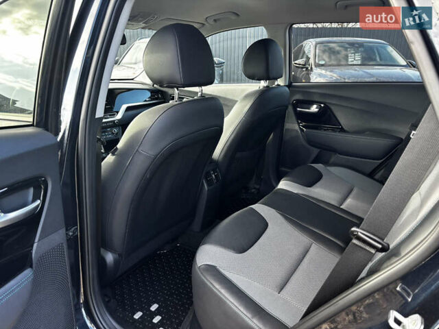 Синий Киа Niro, объемом двигателя 0 л и пробегом 76 тыс. км за 19999 $, фото 30 на Automoto.ua