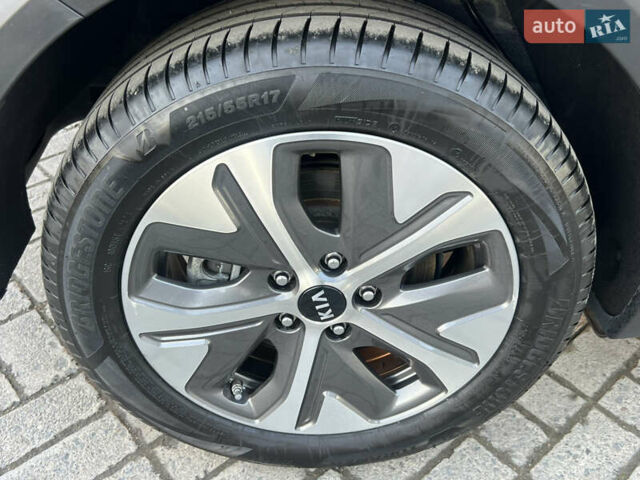 Синий Киа Niro, объемом двигателя 0 л и пробегом 92 тыс. км за 18799 $, фото 28 на Automoto.ua