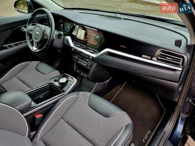 Синий Киа Niro, объемом двигателя 0 л и пробегом 67 тыс. км за 19399 $, фото 30 на Automoto.ua