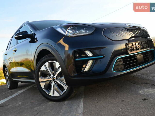 Синий Киа Niro, объемом двигателя 0 л и пробегом 79 тыс. км за 19333 $, фото 19 на Automoto.ua