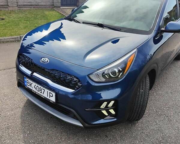 Кіа Niro 2020 у Рівному на Automoto.ua Синій Кіа Niro, об'ємом двигуна 1.58 л та пробігом 22 тис. км за 22000 $, фото 2 на Automoto.ua