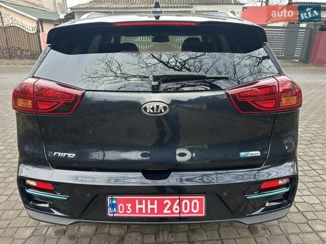 Синій Кіа Niro, об'ємом двигуна 0 л та пробігом 170 тис. км за 18300 $, фото 4 на Automoto.ua