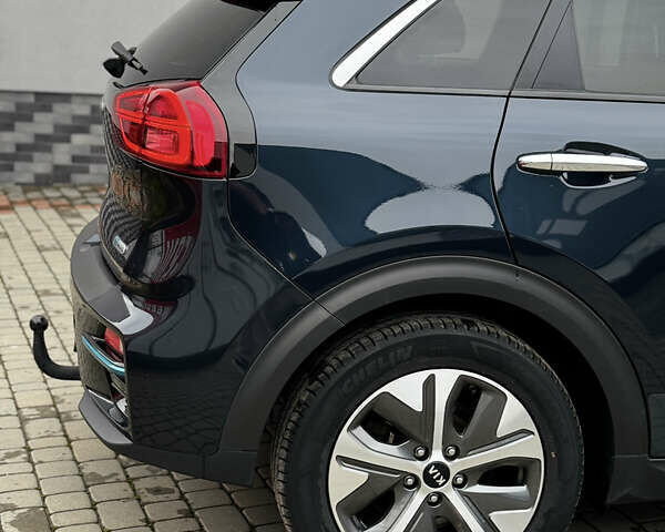 Синій Кіа Niro, об'ємом двигуна 0 л та пробігом 93 тис. км за 19999 $, фото 18 на Automoto.ua