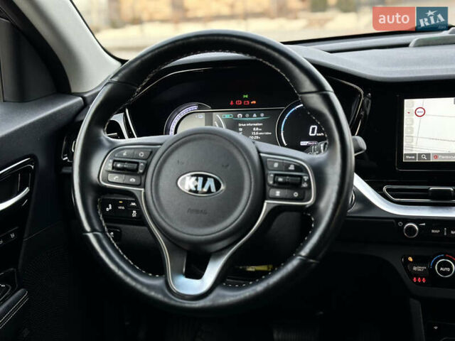 Синій Кіа Niro, об'ємом двигуна 0 л та пробігом 130 тис. км за 18990 $, фото 53 на Automoto.ua