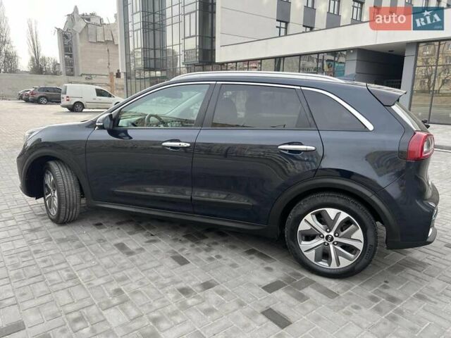 Синий Киа Niro, объемом двигателя 0 л и пробегом 89 тыс. км за 17500 $, фото 25 на Automoto.ua