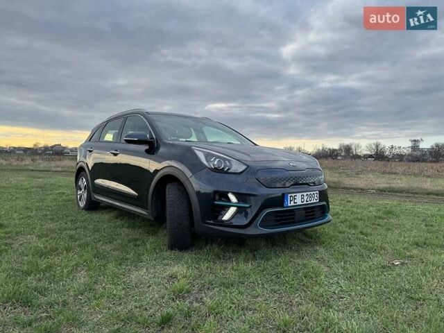 Синій Кіа Niro, об'ємом двигуна 0 л та пробігом 127 тис. км за 19166 $, фото 7 на Automoto.ua