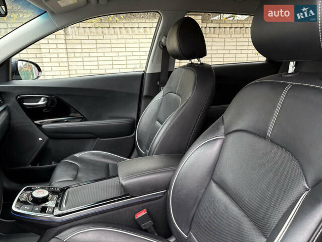 Синий Киа Niro, объемом двигателя 0 л и пробегом 115 тыс. км за 19900 $, фото 34 на Automoto.ua