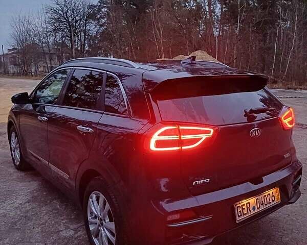 Синій Кіа Niro, об'ємом двигуна 0 л та пробігом 157 тис. км за 17800 $, фото 8 на Automoto.ua