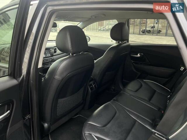 Синий Киа Niro, объемом двигателя 0 л и пробегом 89 тыс. км за 17500 $, фото 57 на Automoto.ua