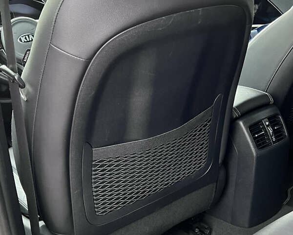 Синий Киа Niro, объемом двигателя 0 л и пробегом 112 тыс. км за 20800 $, фото 45 на Automoto.ua