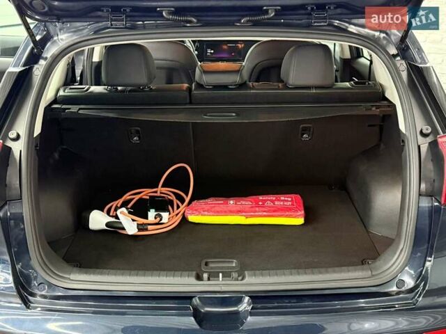 Синий Киа Niro, объемом двигателя 0 л и пробегом 90 тыс. км за 18427 $, фото 31 на Automoto.ua