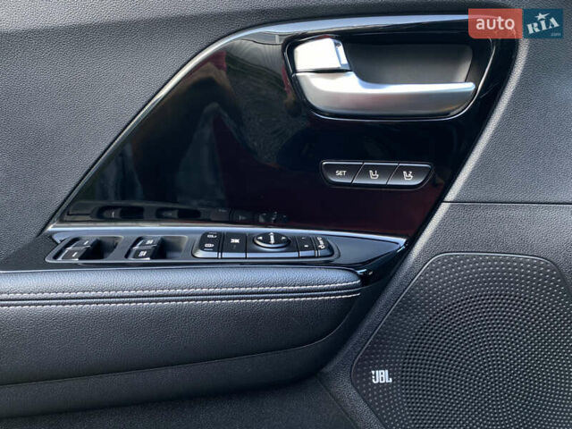 Синій Кіа Niro, об'ємом двигуна 0 л та пробігом 76 тис. км за 22900 $, фото 33 на Automoto.ua