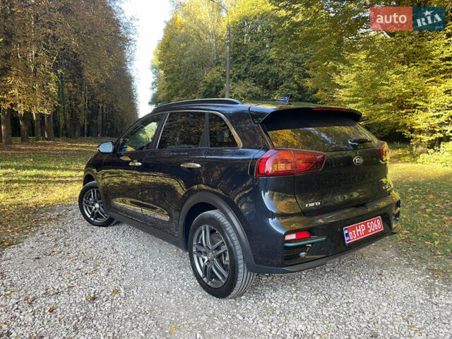 Синій Кіа Niro, об'ємом двигуна 0 л та пробігом 109 тис. км за 20578 $, фото 3 на Automoto.ua