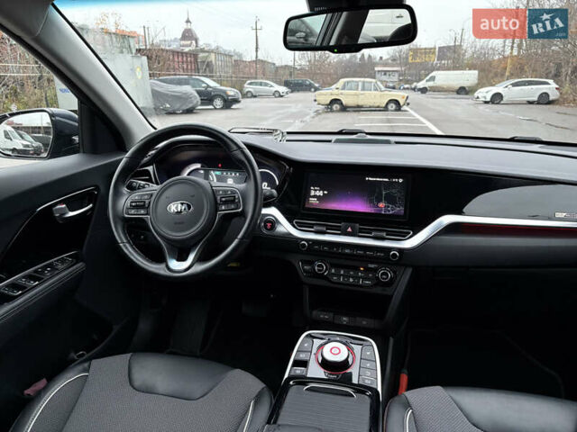 Синий Киа Niro, объемом двигателя 0 л и пробегом 125 тыс. км за 19600 $, фото 43 на Automoto.ua