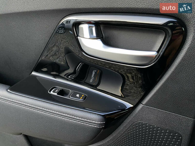 Синій Кіа Niro, об'ємом двигуна 0 л та пробігом 106 тис. км за 21900 $, фото 9 на Automoto.ua