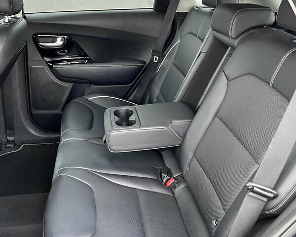 Синий Киа Niro, объемом двигателя 0 л и пробегом 126 тыс. км за 18548 $, фото 29 на Automoto.ua
