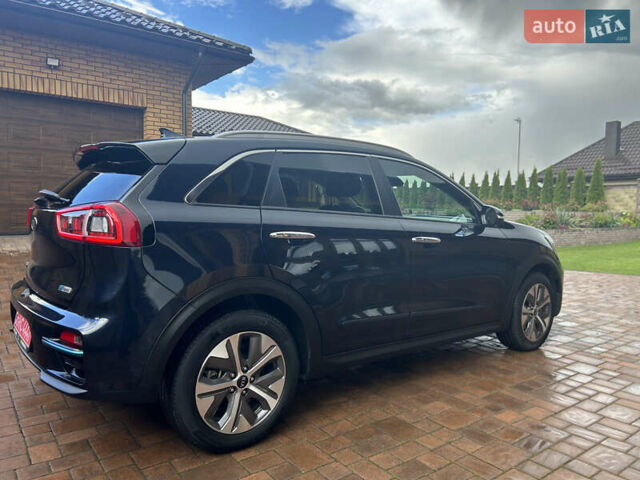 Синий Киа Niro, объемом двигателя 0 л и пробегом 125 тыс. км за 18700 $, фото 7 на Automoto.ua
