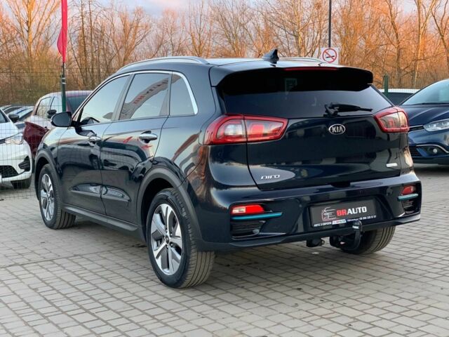 Синій Кіа Niro, об'ємом двигуна 0 л та пробігом 119 тис. км за 18455 $, фото 6 на Automoto.ua