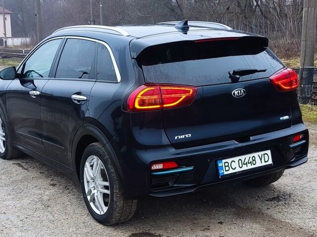 Синій Кіа Niro, об'ємом двигуна 0 л та пробігом 136 тис. км за 19480 $, фото 1 на Automoto.ua