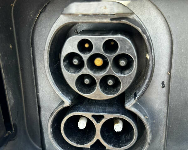 Синій Кіа Niro, об'ємом двигуна 0 л та пробігом 81 тис. км за 19699 $, фото 11 на Automoto.ua