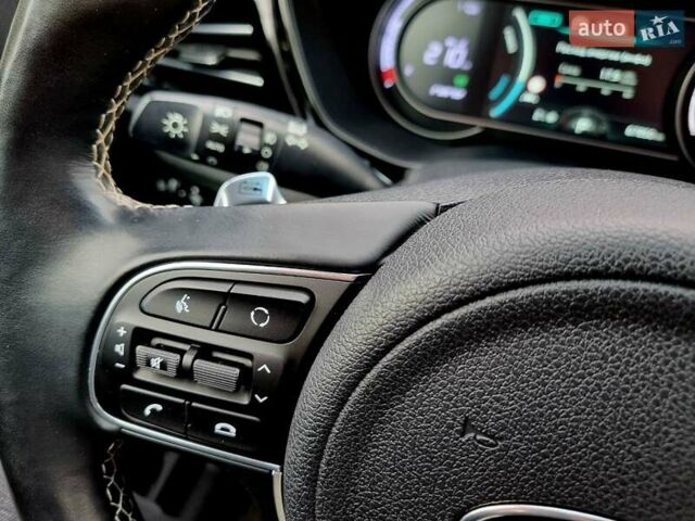 Синий Киа Niro, объемом двигателя 0 л и пробегом 67 тыс. км за 19399 $, фото 35 на Automoto.ua
