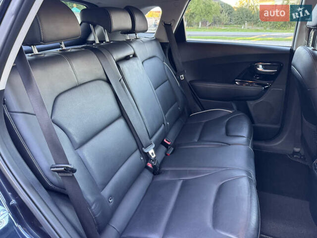 Синий Киа Niro, объемом двигателя 0 л и пробегом 138 тыс. км за 17800 $, фото 32 на Automoto.ua