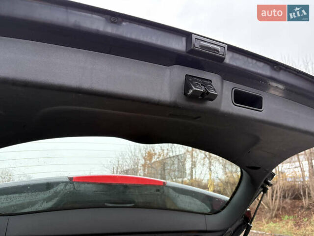 Синий Киа Niro, объемом двигателя 0 л и пробегом 125 тыс. км за 19600 $, фото 62 на Automoto.ua